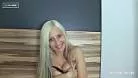 Blonda Cristina are un corp frumos si atletic