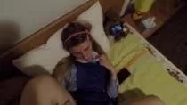 Romanca de 18 ani fututa de tatal vitreg pentru care are o pasiune