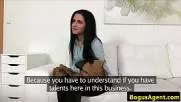 Daniela face sex pentru a primi un post de asistent manager