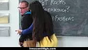 Ea este profesoara cu chef de sex