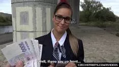 Pizda ei mica chiar miroase minunat
