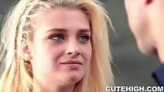 Studenta Ce Face Muie La Cursuri