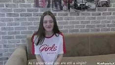 Virgina timida da pizda toata unui golan