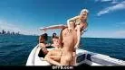 Sex in grup cu patru tinere curve pe o barca in mijlocul oceanului