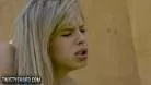 Stefania freaca pula unui vecin ca ii e pofta rau de sperma