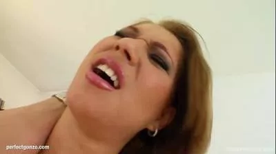 Cristina iubese mereu sa suga pula toata ziua